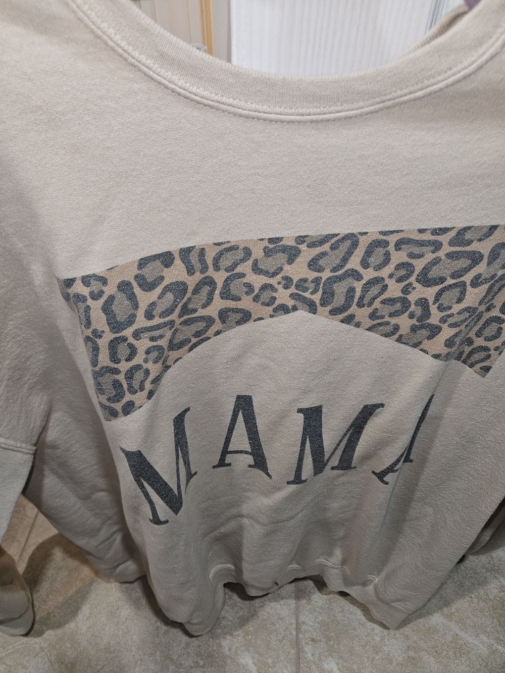 Beige 'MAMA' Leopard-Accent Sweatshirt